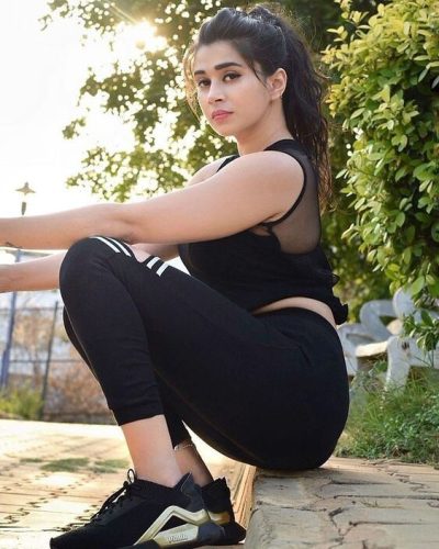 Call Girls in Karachi