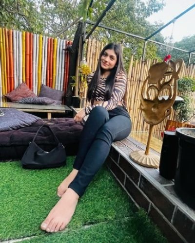 Call Girls in Karachi